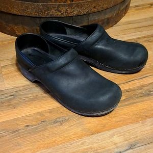 Sanita Clogs